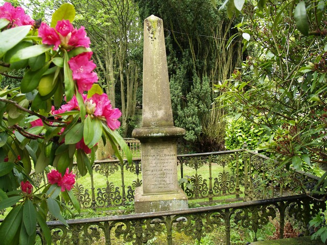 NH78SE0319 - Cemetery AJP_01.JPG