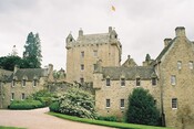 NH84NW0001 - Cawdor 03 AJP.JPG