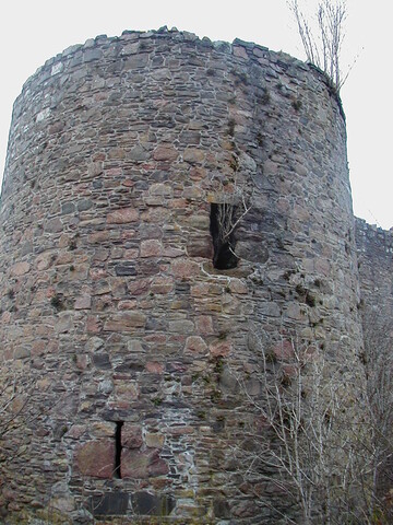 NH85SE0010 - Rait Castle Nairn 3.JPG