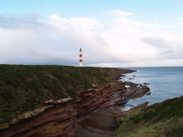 NH98NW0019 - Tarbat Ness Lighthouse AJP_01.JPG