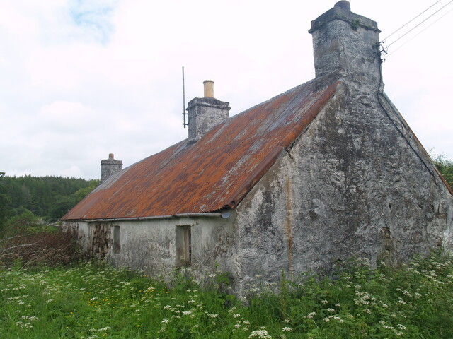 247088 902307 - N & W facing elevations.jpg