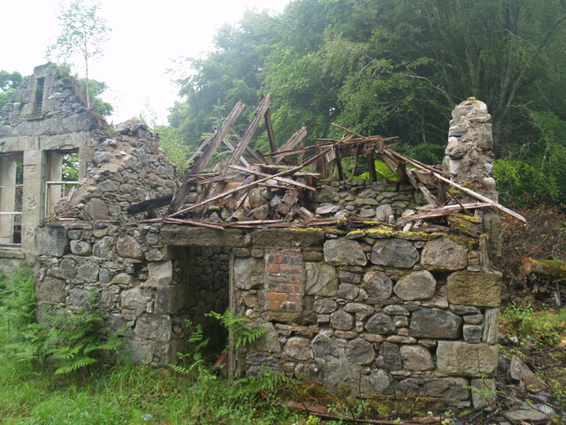 256919 867212 - Toilet Block - E facing elevation.jpg