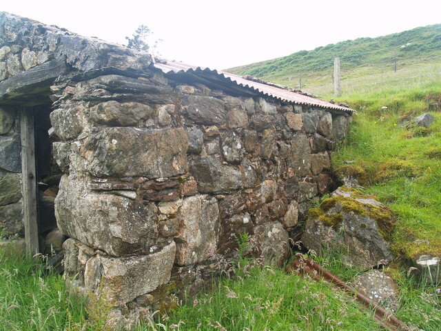 289164 953471 - Croft Outbuilding 04.jpg