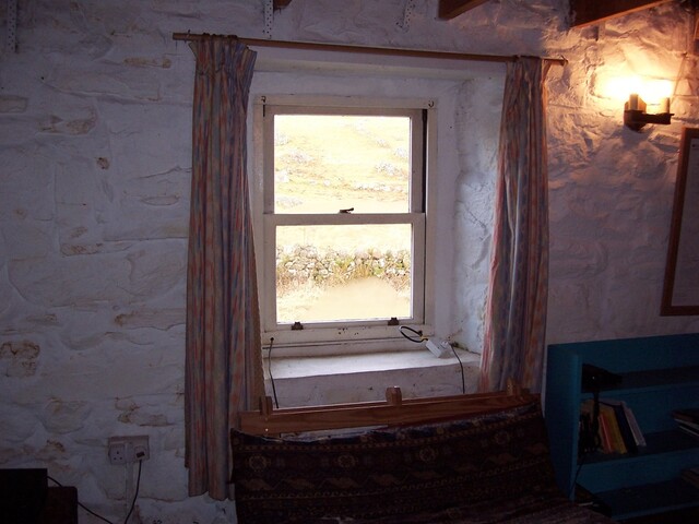 273 Achnacarnin - April 06 - Internal window.jpg