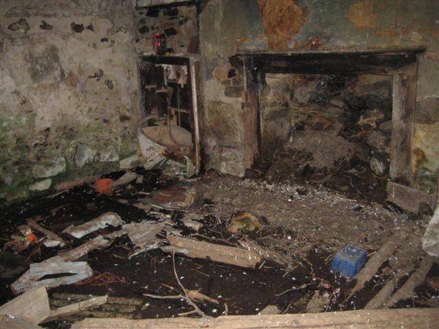 Ruined House at Culeave January 2008 005.jpg