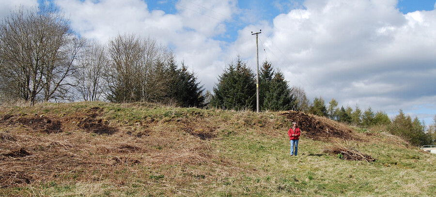 Dun Mor outer rampart looking N.jpg