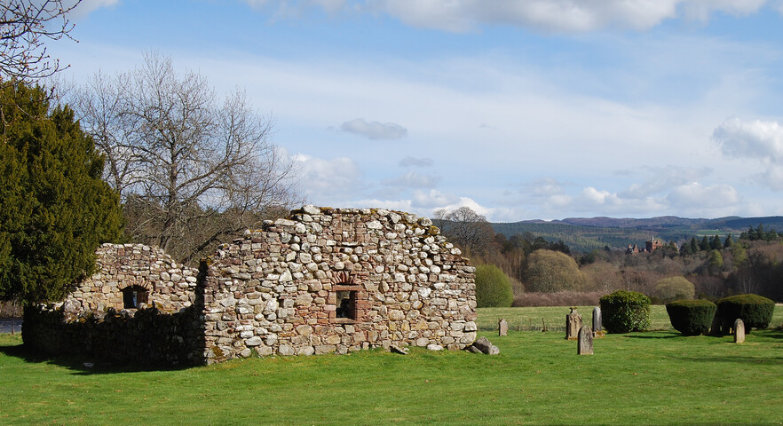Kiltarlity Old Parish Church looking W.jpg