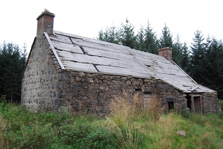 Cudrish Easter house rear.jpg