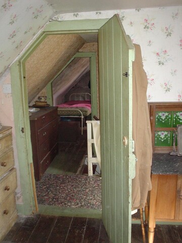 05 - Bedroom 1.JPG