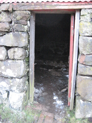 4) doorway (east side).JPG