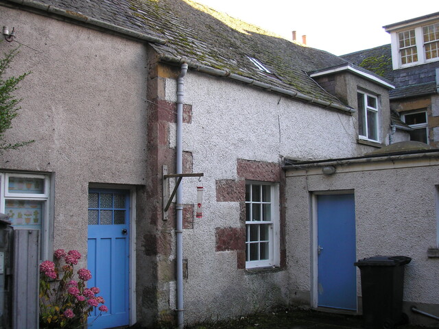 5  2006 Rear View of Honeysuckle Cottage.JPG