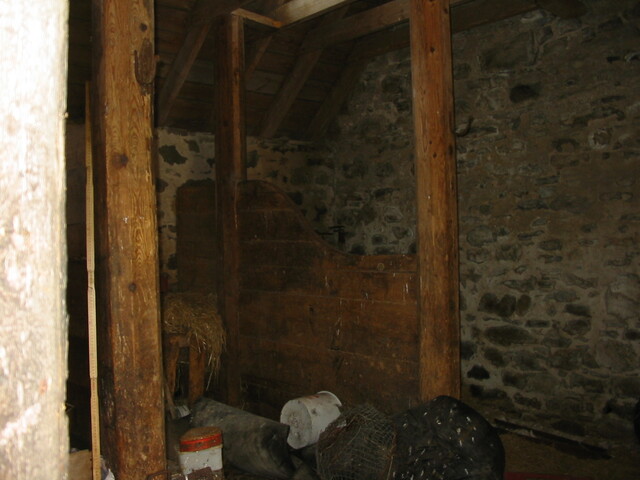 25 - view from d8 to stalls 7 and 8.JPG