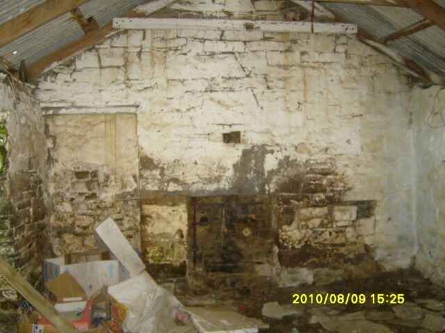 Photo 11 - Internal View on South Gable.JPG