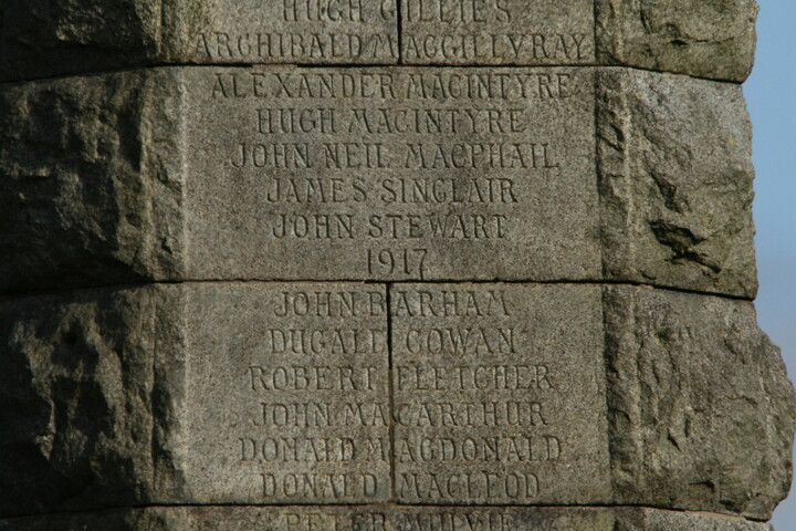 JMBriscoeEOS400DIMG001279-09_03_2010-14_42_42 Lochaline War Memorial_1.JPG