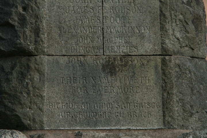 JMBriscoeEOS400DIMG001291-09_03_2010-14_43_26 Lochaline War Memorial_1.JPG