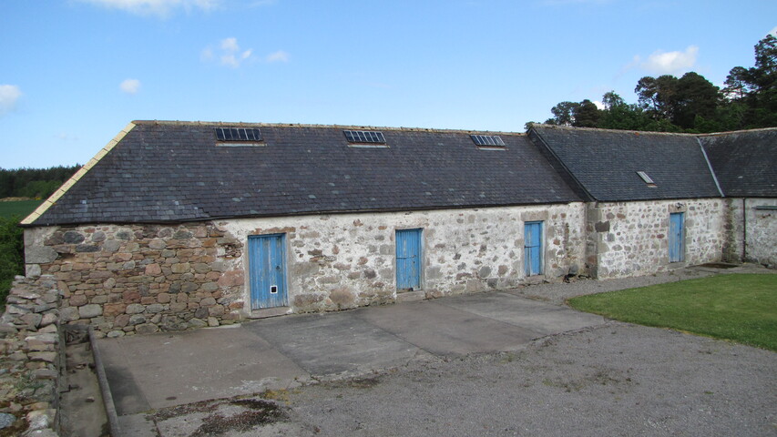 Easter Little Urchany Steading 30 May 2010 (7).JPG