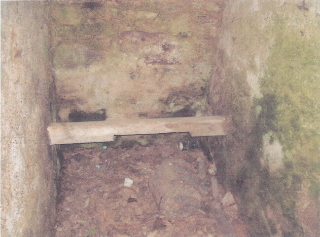 CT-G 7 toilet in DUnrobin caslte grounds interior.jpg