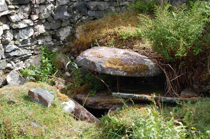 Clashnessie mill stones.JPG