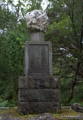 James of the Glen Memorial, South Ballachulish_5785966351_l.jpg