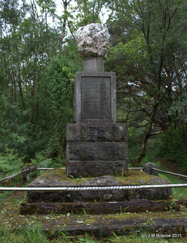 James of the Glen Memorial, South Ballachulish_5786518784_l.jpg
