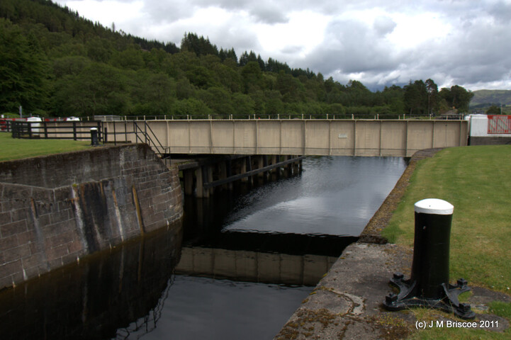 Gairlochy Swing Bridge_5889171786_o.jpg