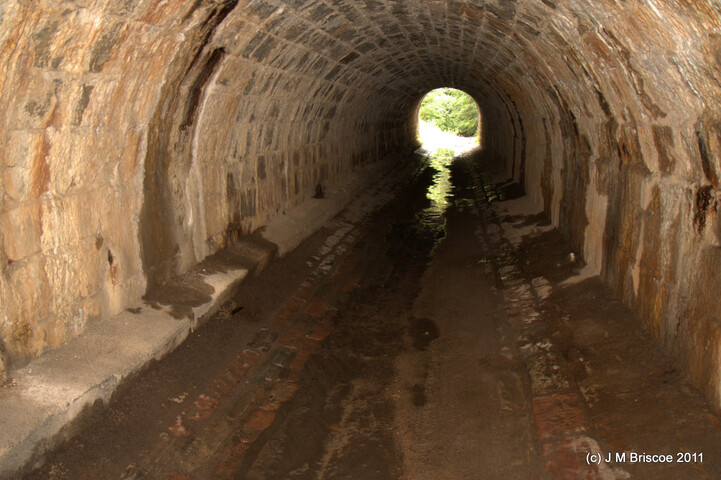 Allt Sheangain Aqueduct_5896118565_o.jpg