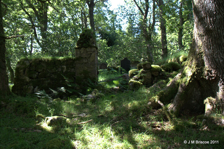 Cladh Tom an Tighe Mhoir - Cameron Burial Ground_5971117343_o.jpg