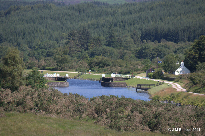 Moy Swing Bridge_5971036091_o.jpg