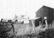 MHG23784  Millhill farm 1943-4 - Doreen Davidson.JPG