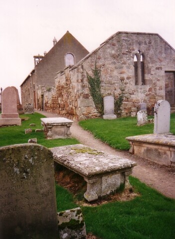 mhg7226 auldearn medieval church 2.JPG