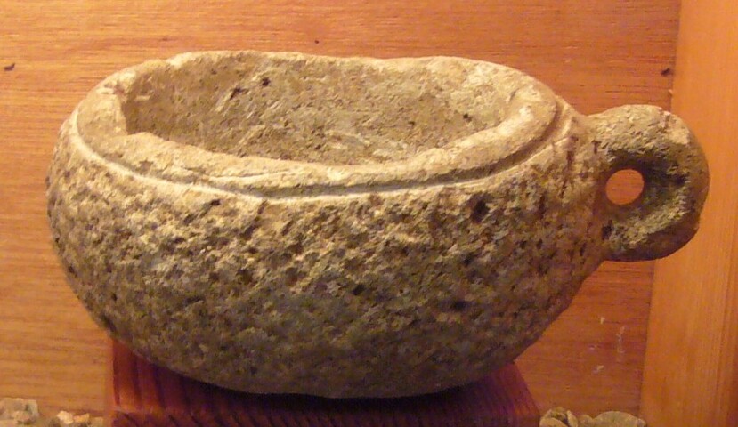 CT-GA 3 IA stone lamp from Shieldaig.jpg