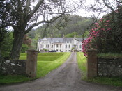 MHG16520 Flowerdale house (2).JPG