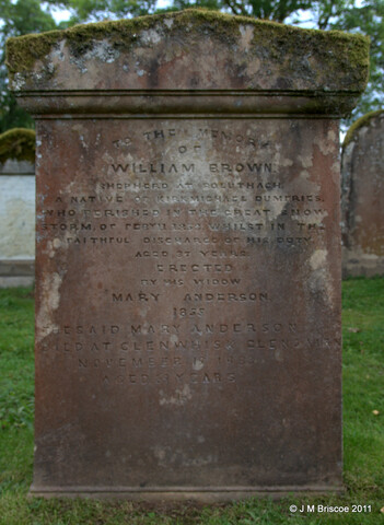 Kilmonivaig Parish Church - graveyard_6078005718_o.jpg