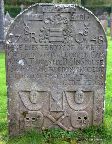 Cille-Chuimein  Kilchuimen Cemetery_6120367623_o.jpg