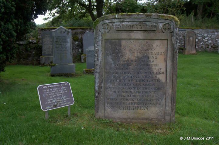 Cille-Chuimein  Kilchuimen Cemetery_6120383779_o.jpg