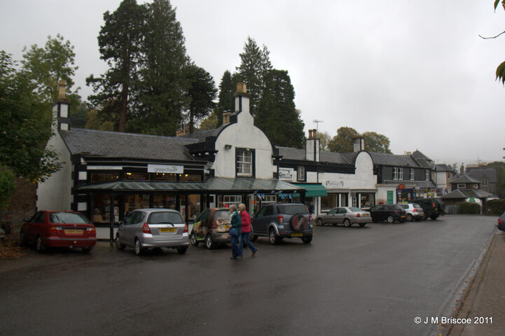The Square, Strathpeffer_6201788958_o.jpg