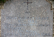 Clachan an Inbhir Burial Ground, Invermoriston_6117409333_o.jpg