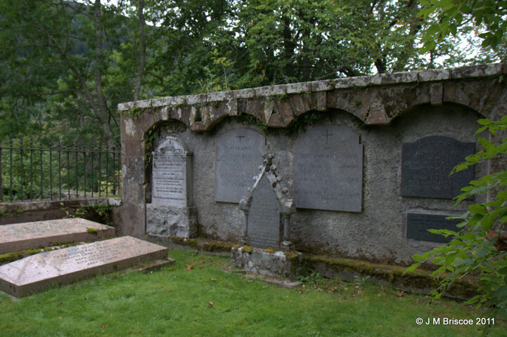 Clachan an Inbhir Burial Ground, Invermoriston_6117416953_o.jpg
