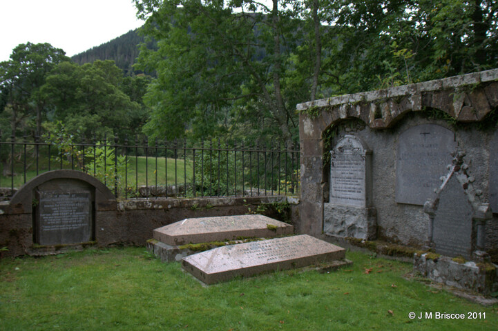 Clachan an Inbhir Burial Ground, Invermoriston_6117417791_o.jpg