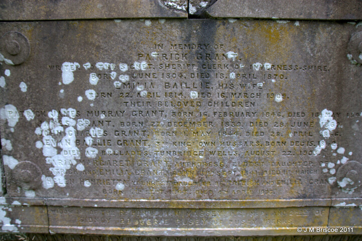 Clachan an Inbhir Burial Ground, Invermoriston_6117430305_o.jpg