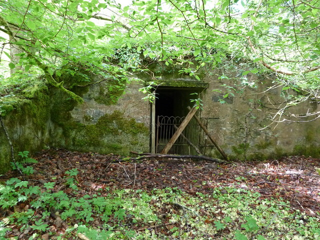 MHG29834 Invergarry Icehouse.JPG