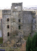 MHG5519 invergarry castle.jpg