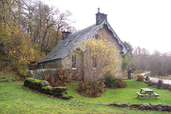 06 West Elevation.JPG