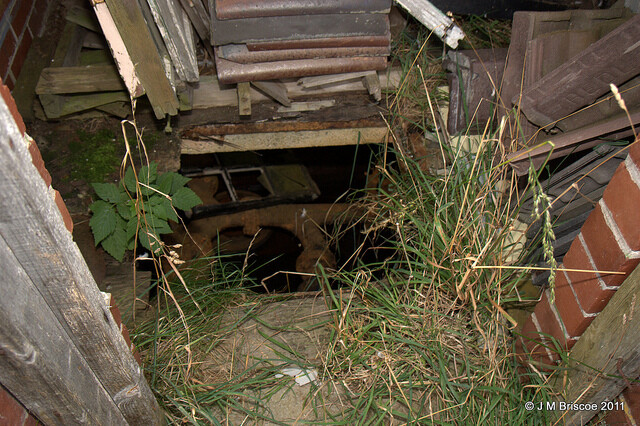 Pump House (Water), Loans of Tullich Accommodation Camp associated with_6244837540_m.jpg