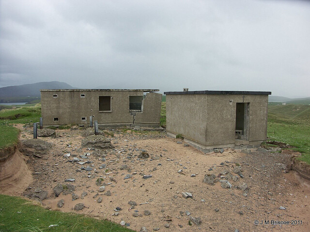 RAF Faraid Head, CEW R10 ROTOR Radar Station - Ground_6338095167_m.jpg