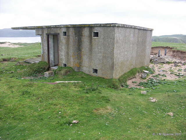 RAF Faraid Head, CEW R10 ROTOR Radar Station - Ground_6338849368_m.jpg