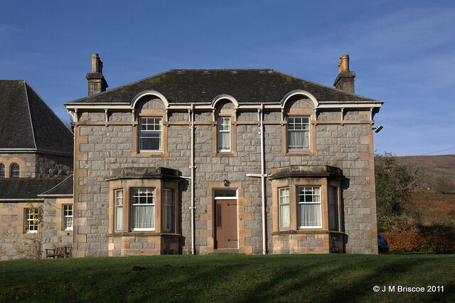MHG17293_3.jpg