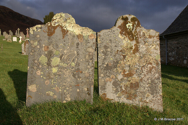 Cille Choirill Burial Ground_6312896525_m.jpg