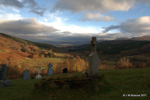 Cille Choirill Burial Ground_6312962369_m.jpg