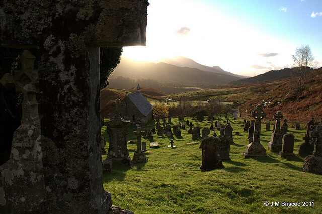 Cille Choirill Burial Ground_6313423990_m.jpg